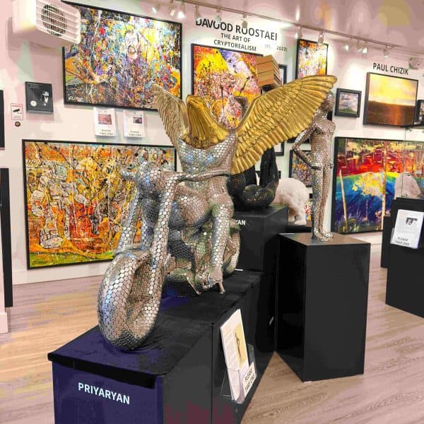 Contemporary Sculptor. Title: Show Off, Eagle Sculpture, Vancouver Fine Art Gallery