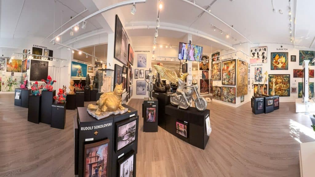 Contemporary art and sculptures at Vancouver Fine Art Gallery